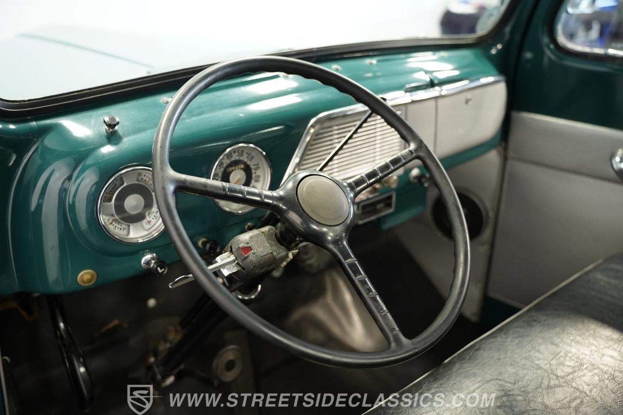 1951 Ford F-1