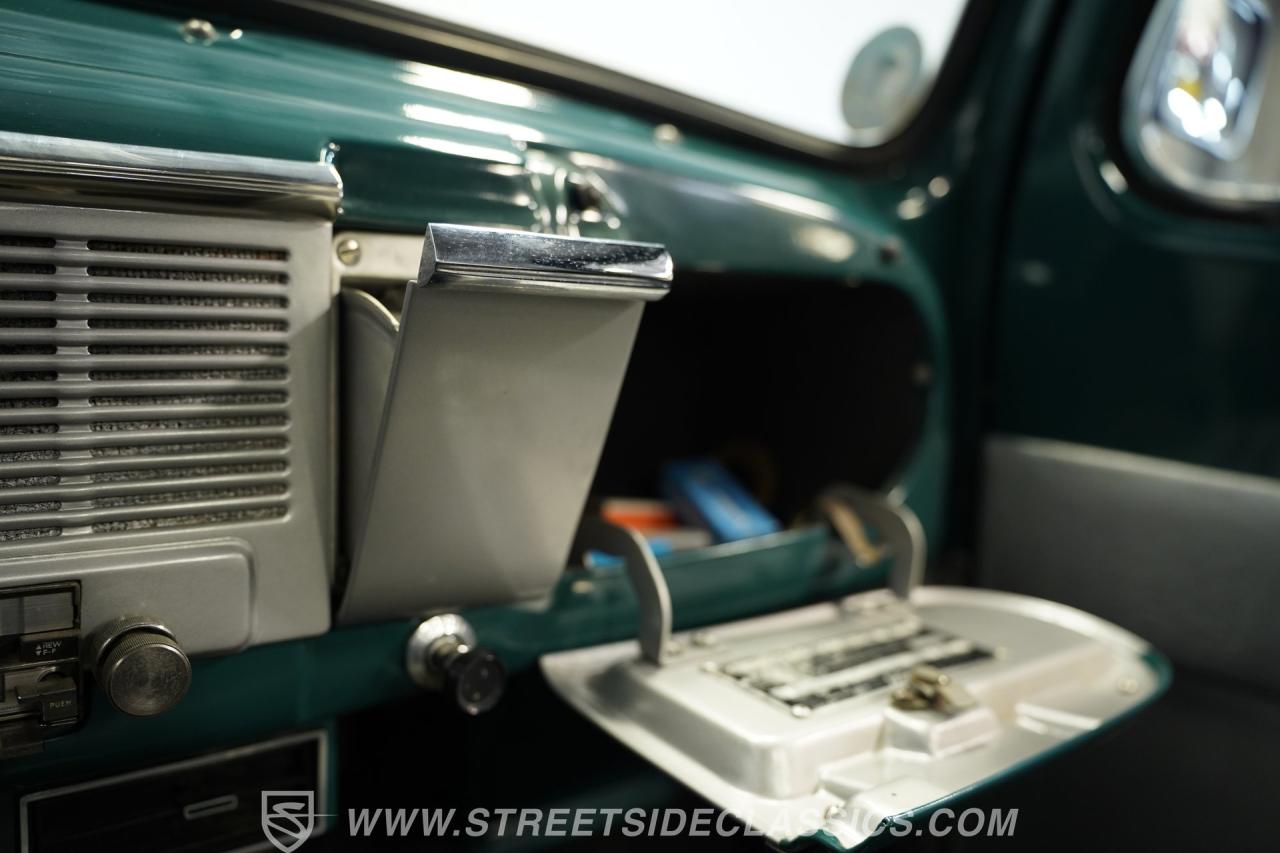 1951 Ford F-1