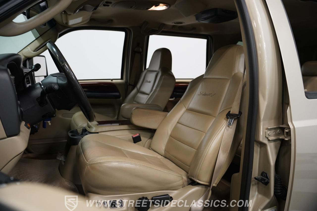 2005 Ford Excursion Limited