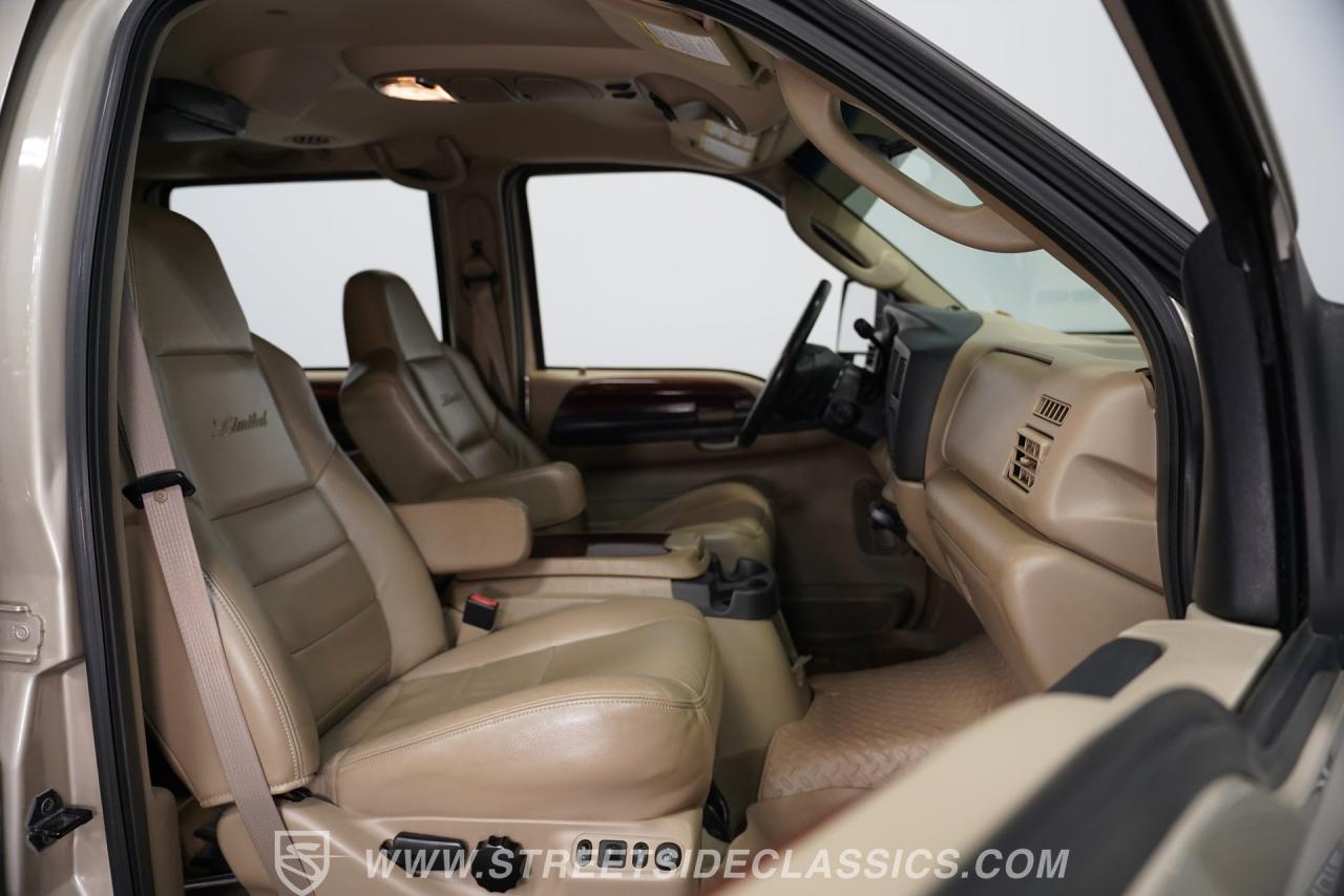 2005 Ford Excursion Limited