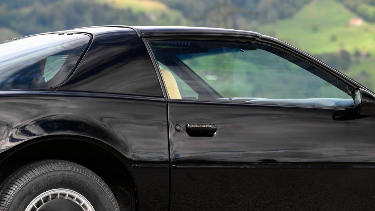 1982 Pontiac Firebird Trans Am &ldquo;Knight Rider&rdquo; K.I.T.T. Tour Car