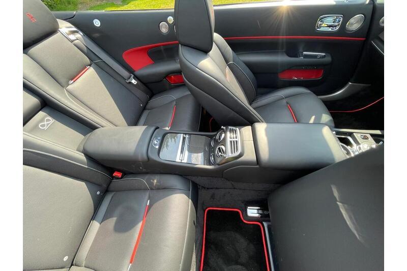 2018 Rolls - Royce Black Badge Dawn