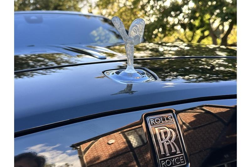 2018 Rolls - Royce Black Badge Dawn