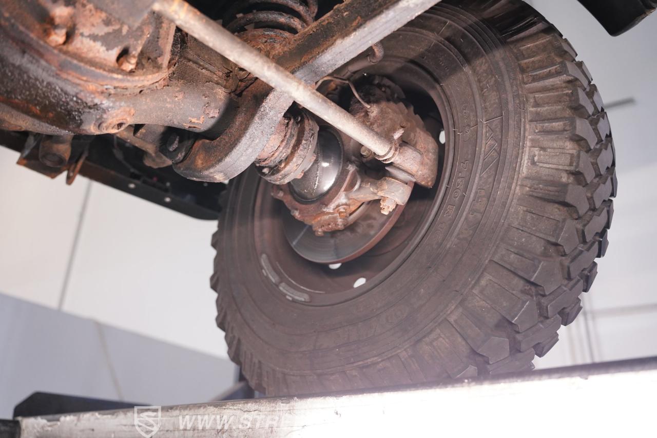 1993 Land Rover Defender 110 Diesel