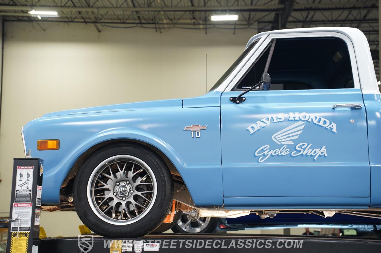 1968 Chevrolet C10 Stepside LS Restomod