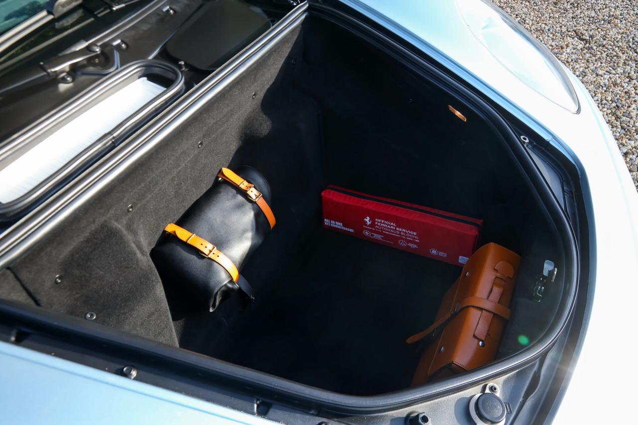 2001 Ferrari 360 Modena One of only 25 sunroof factory delivery