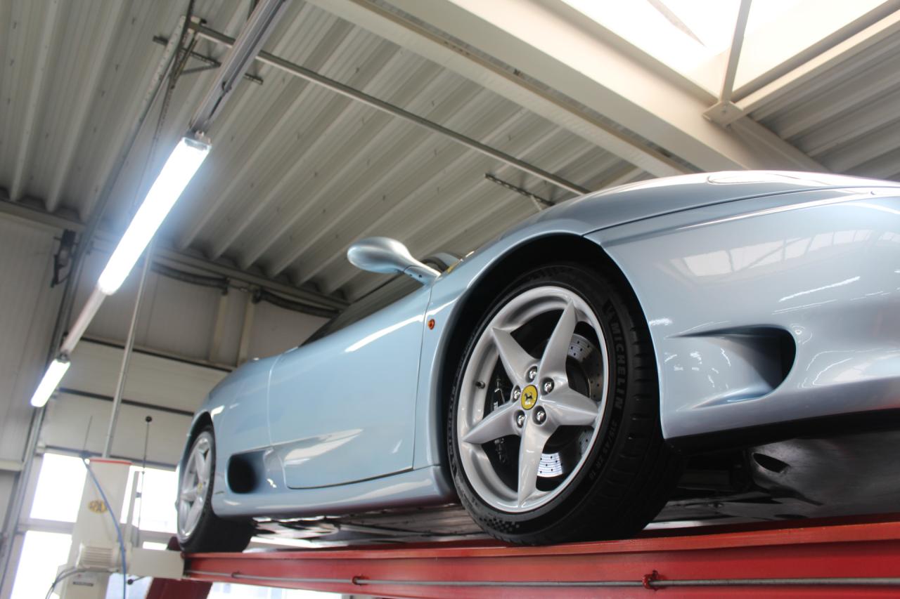 2001 Ferrari 360 Modena One of only 25 sunroof factory delivery