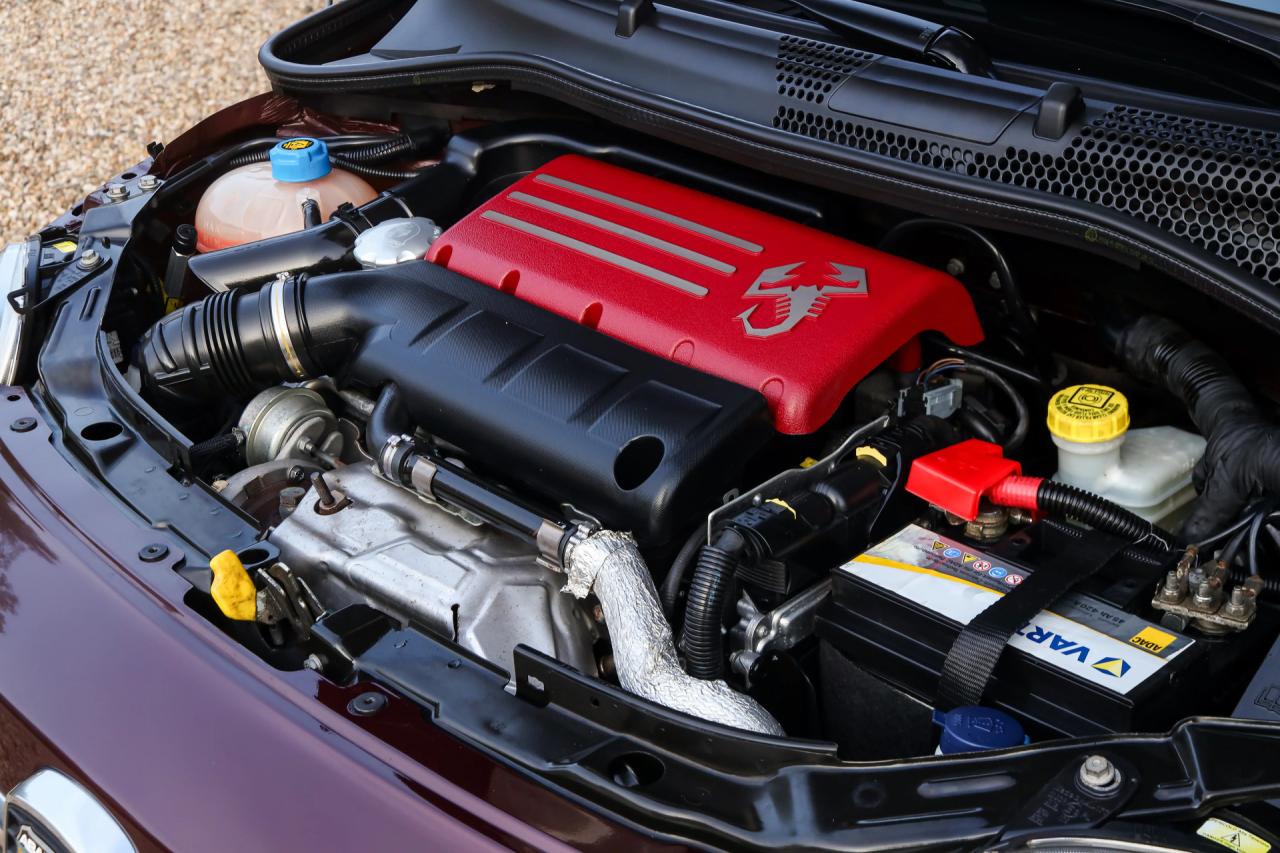2013 Fiat Abarth 695 Edizione Maserati &ldquo;№333 of 499&rdquo;