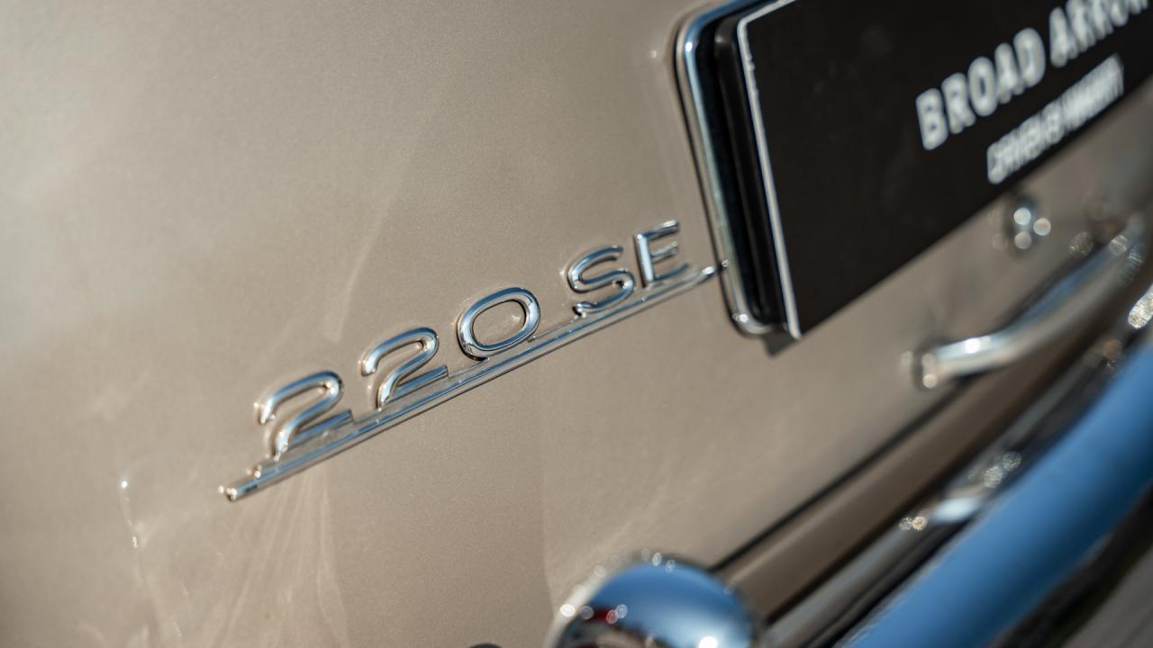1960 Mercedes - Benz 220 SE Coup&eacute;