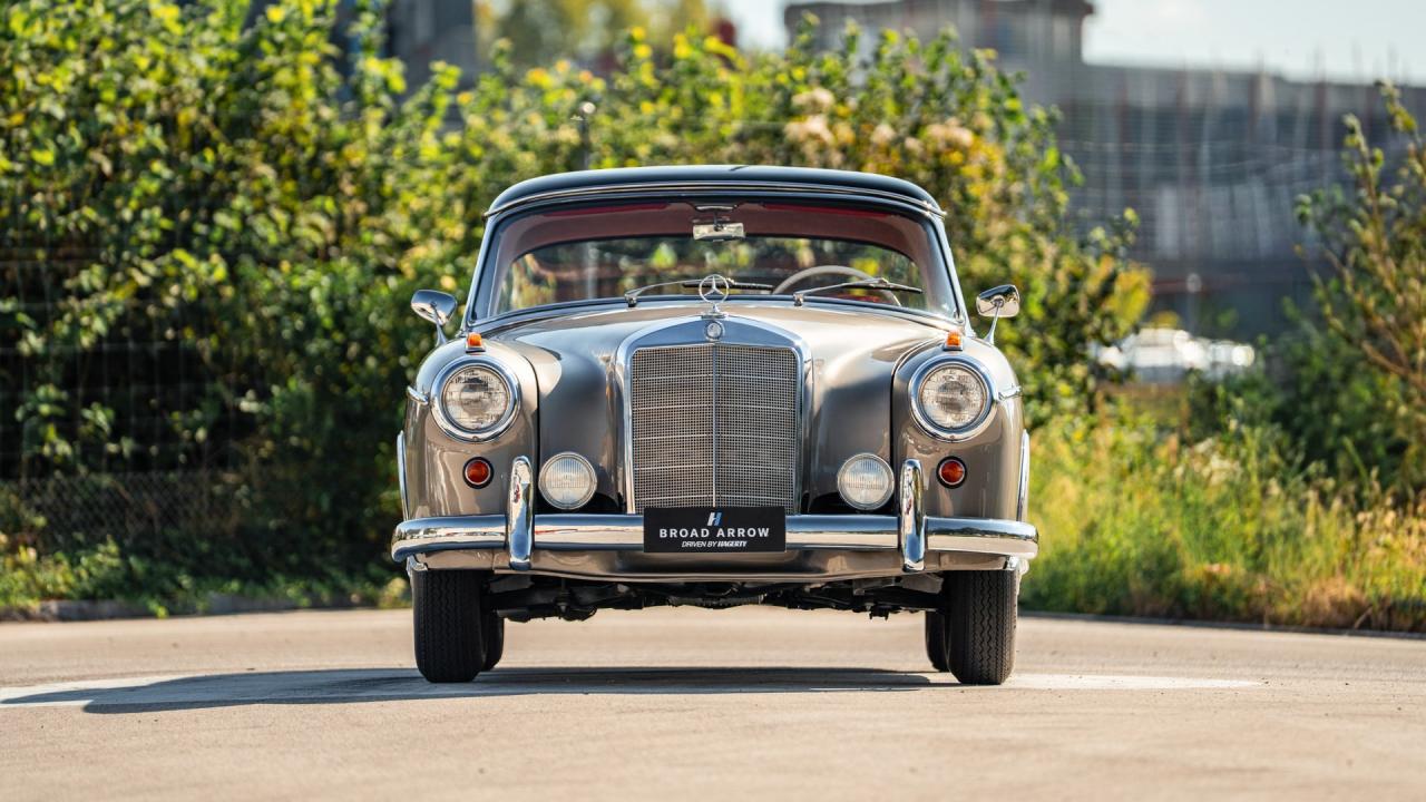 1960 Mercedes - Benz 220 SE Coup&eacute;