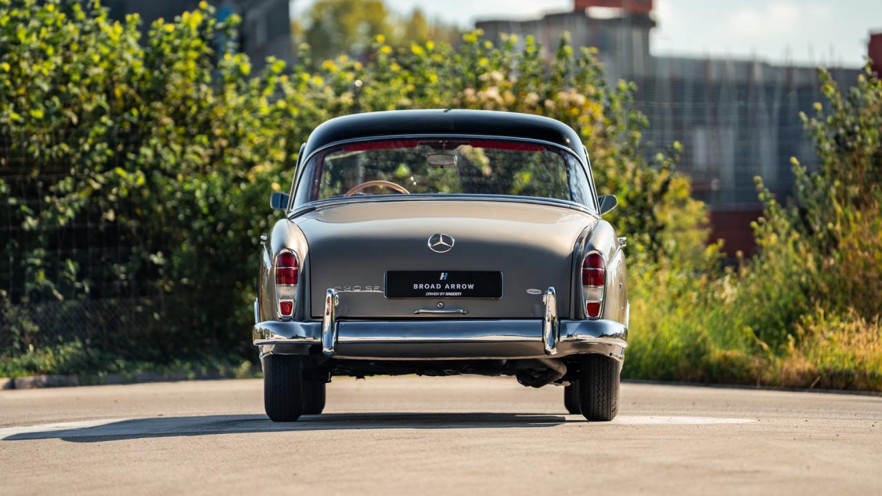 1960 Mercedes - Benz 220 SE Coup&eacute;