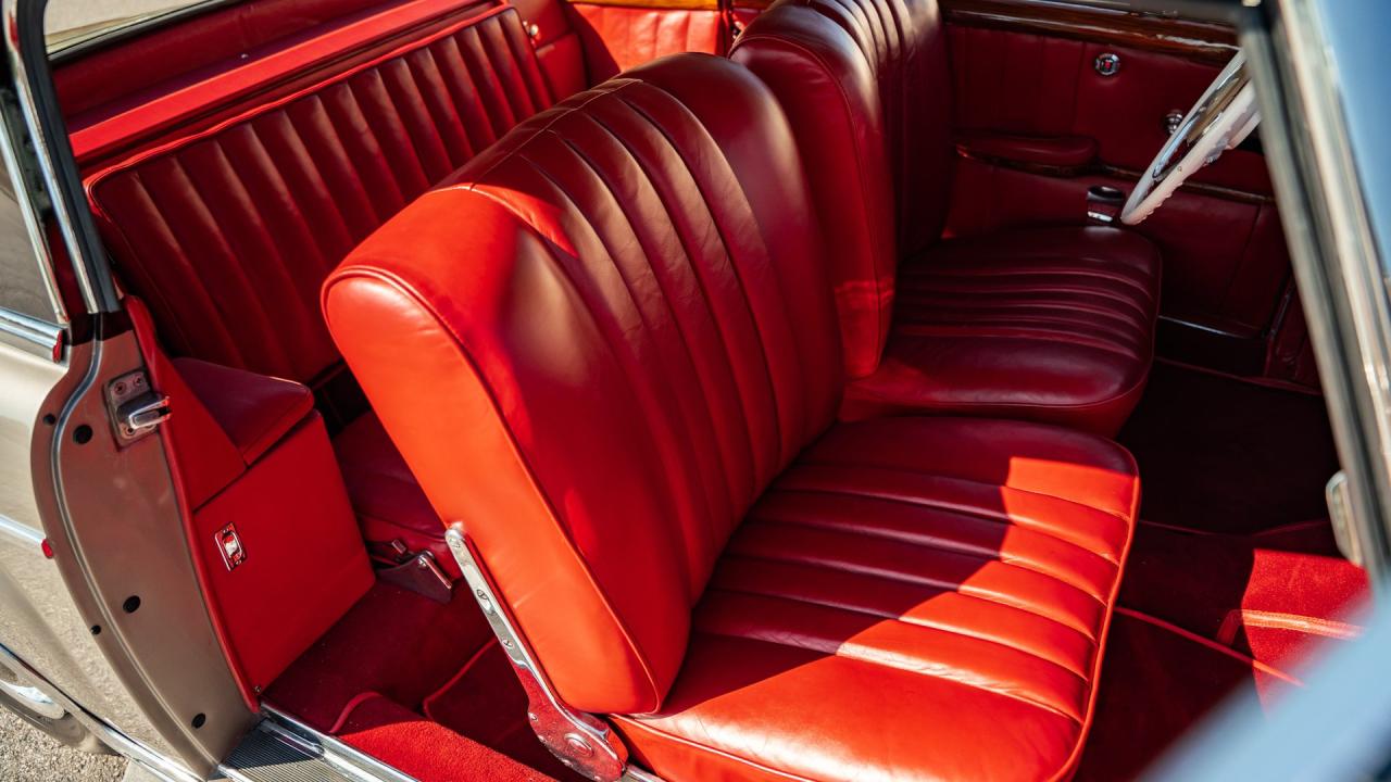 1960 Mercedes - Benz 220 SE Coup&eacute;