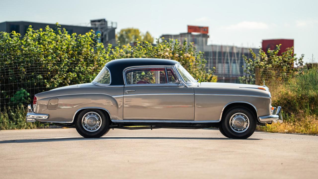 1960 Mercedes - Benz 220 SE Coup&eacute;