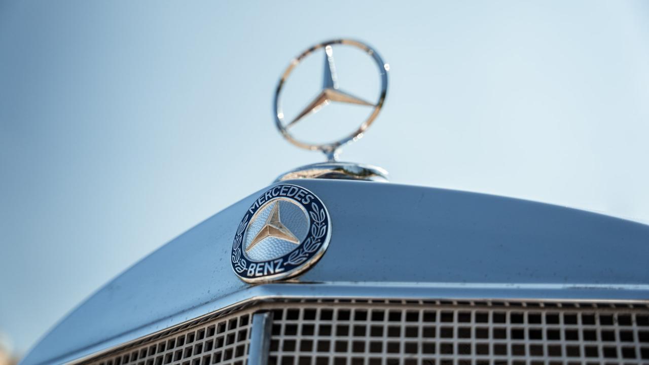 1960 Mercedes - Benz 220 SE Coup&eacute;