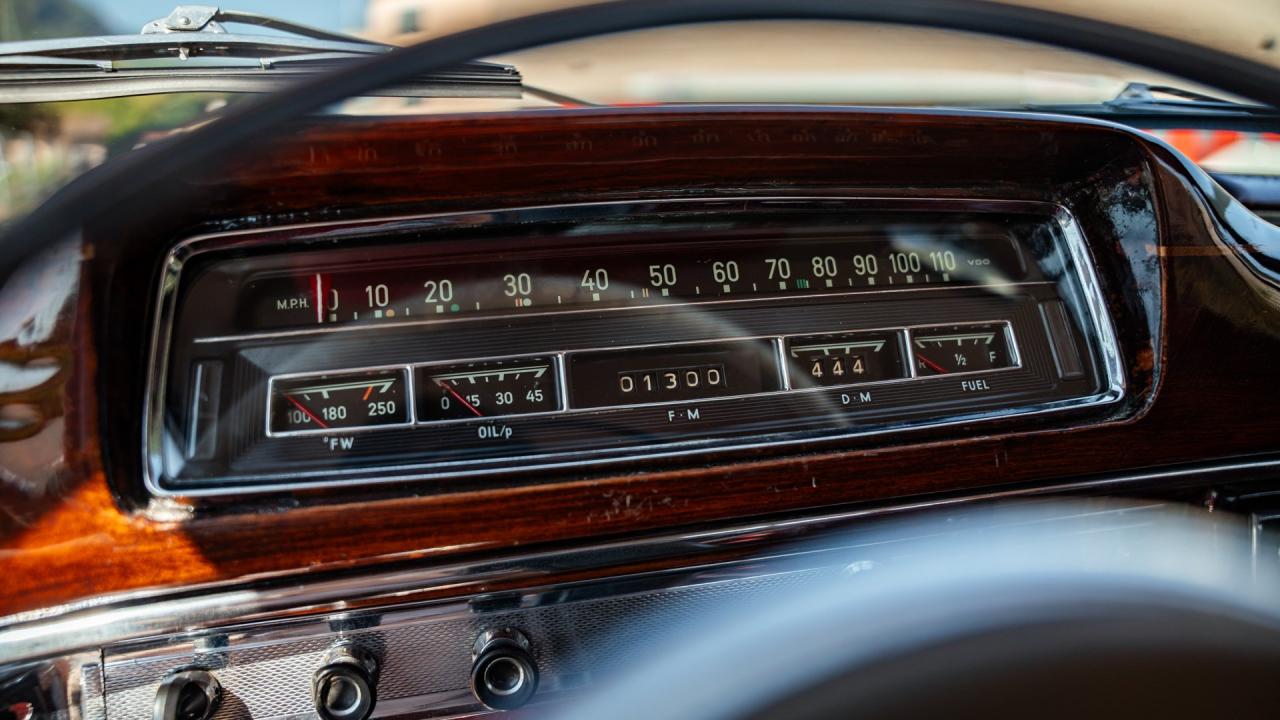 1960 Mercedes - Benz 220 SE Coup&eacute;