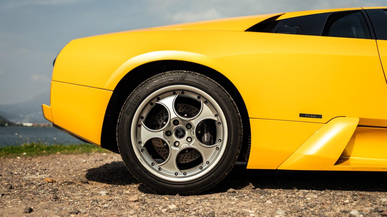 2003 Lamborghini Murci&eacute;lago