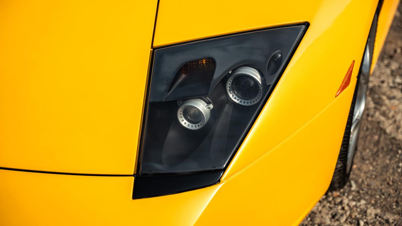 2003 Lamborghini Murci&eacute;lago