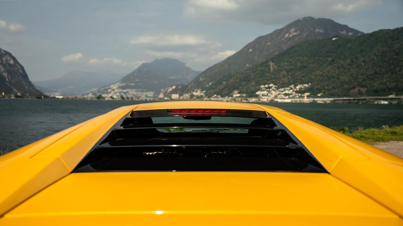 2003 Lamborghini Murci&eacute;lago