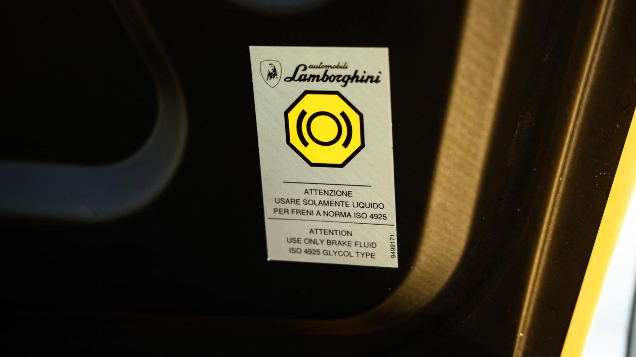 2003 Lamborghini Murci&eacute;lago