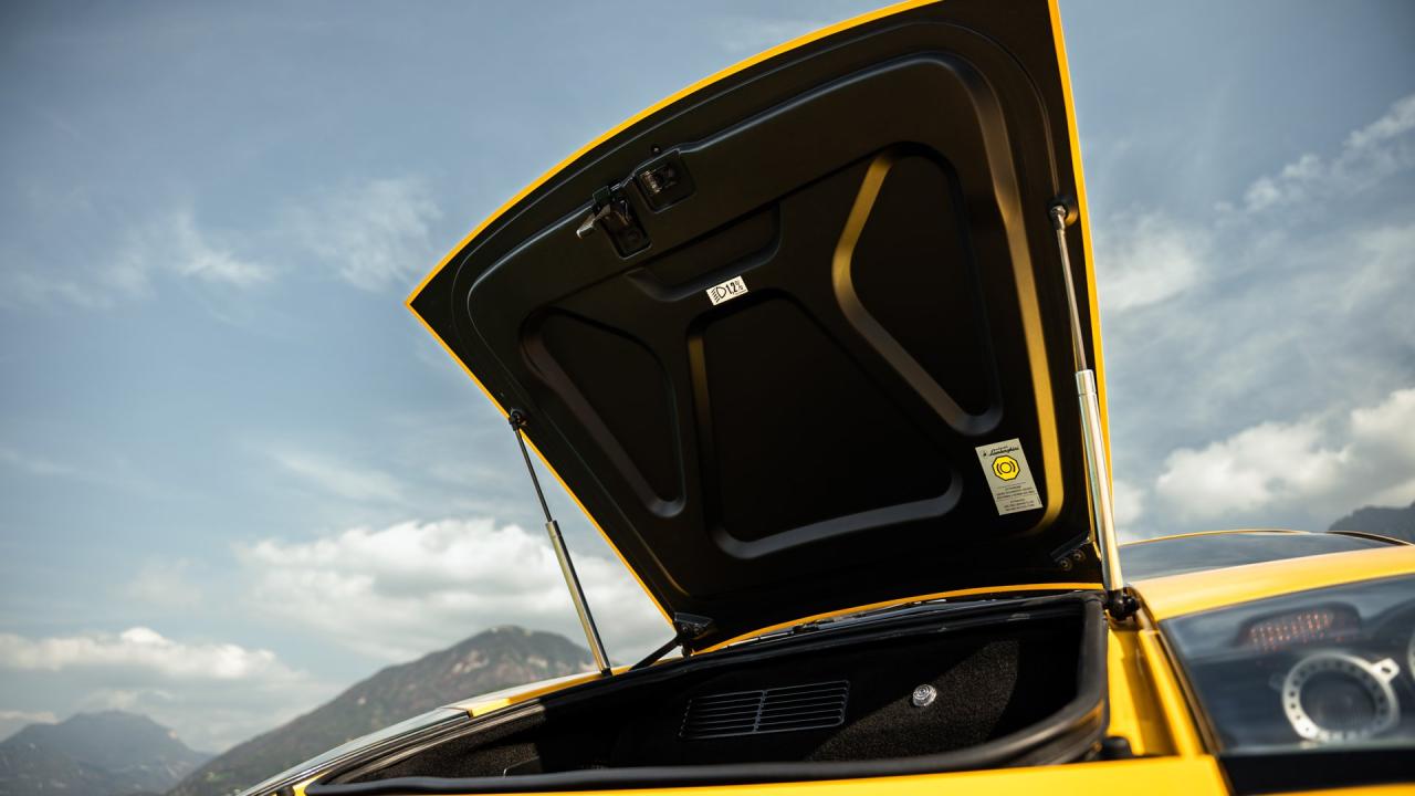 2003 Lamborghini Murci&eacute;lago