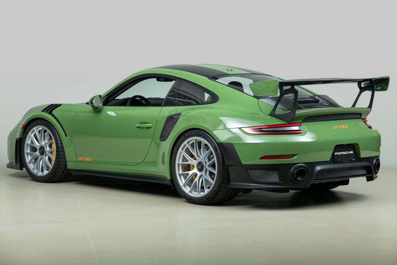 2019 Porsche 911 GT2 RS
