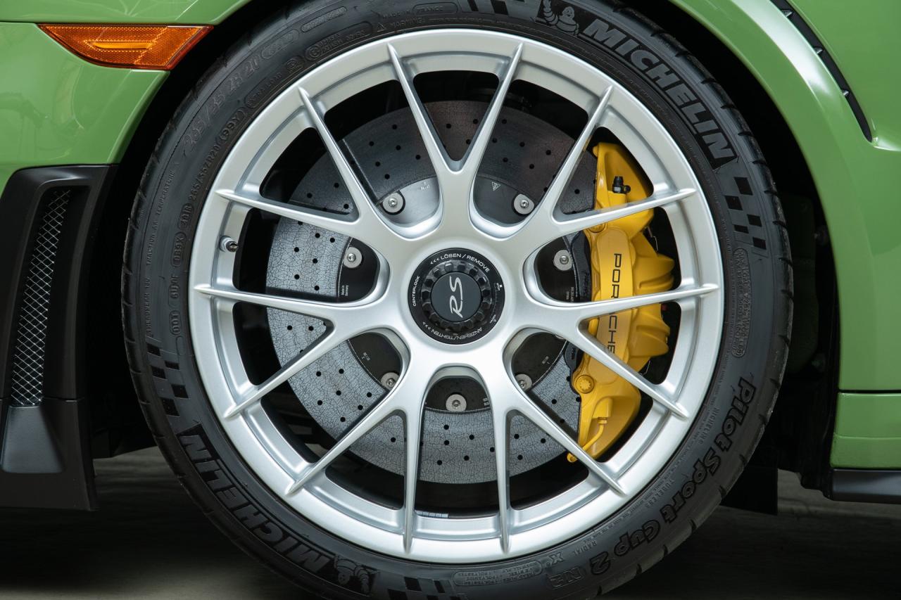 2019 Porsche 911 GT2 RS