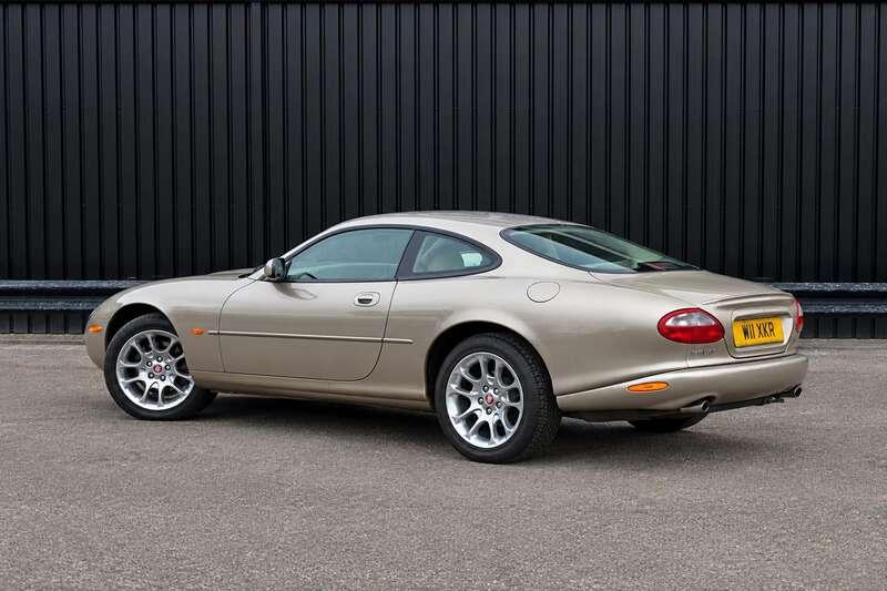 2000 Jaguar XKR