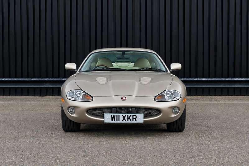2000 Jaguar XKR