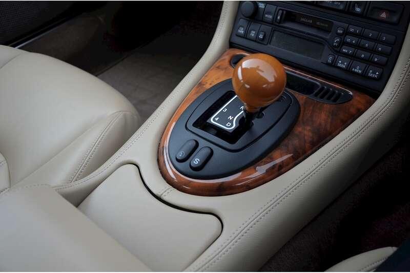 2000 Jaguar XKR