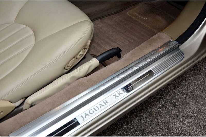 2000 Jaguar XKR