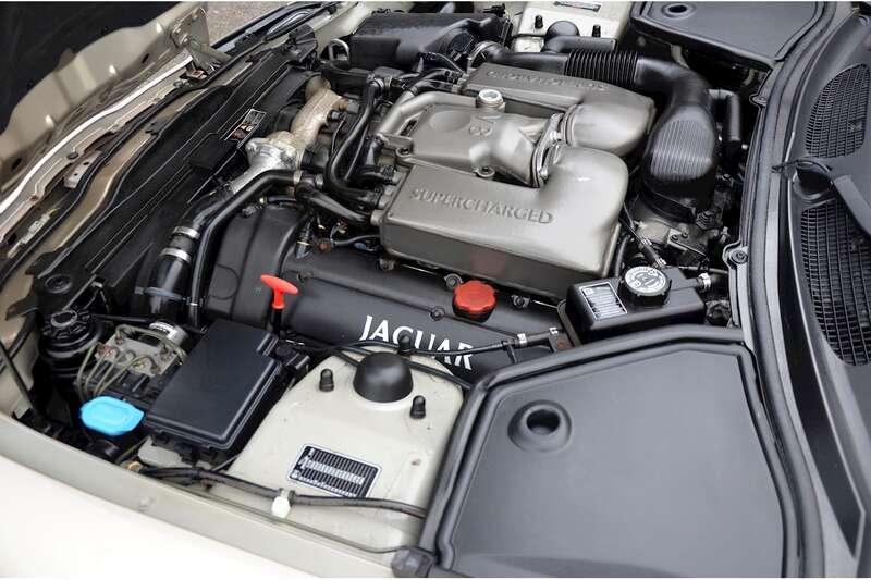 2000 Jaguar XKR