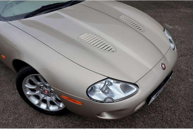 2000 Jaguar XKR