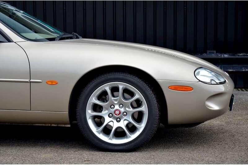 2000 Jaguar XKR