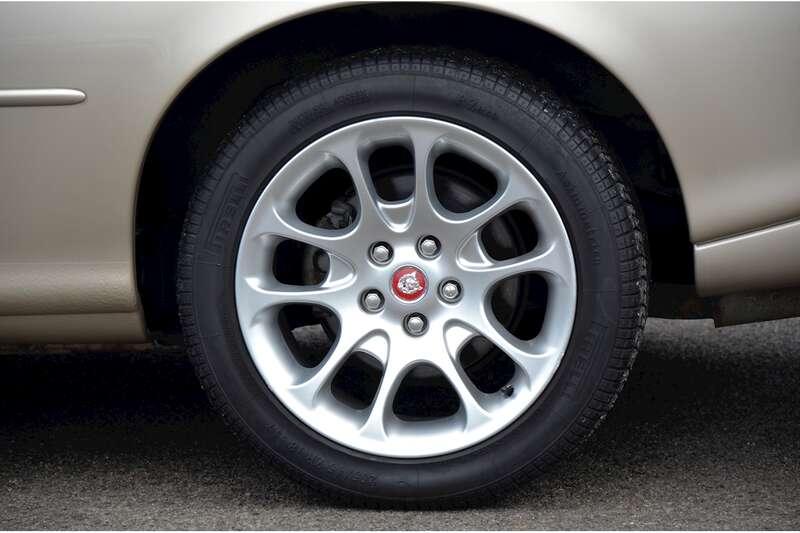 2000 Jaguar XKR