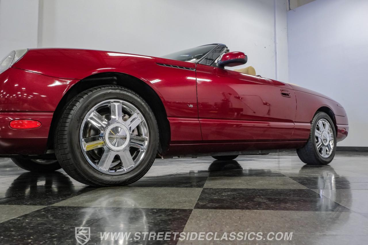 2004 Ford Thunderbird