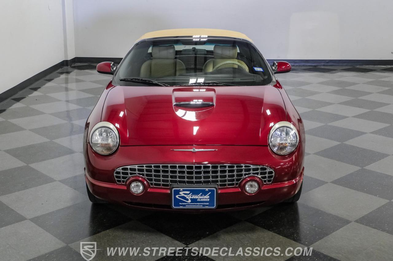 2004 Ford Thunderbird