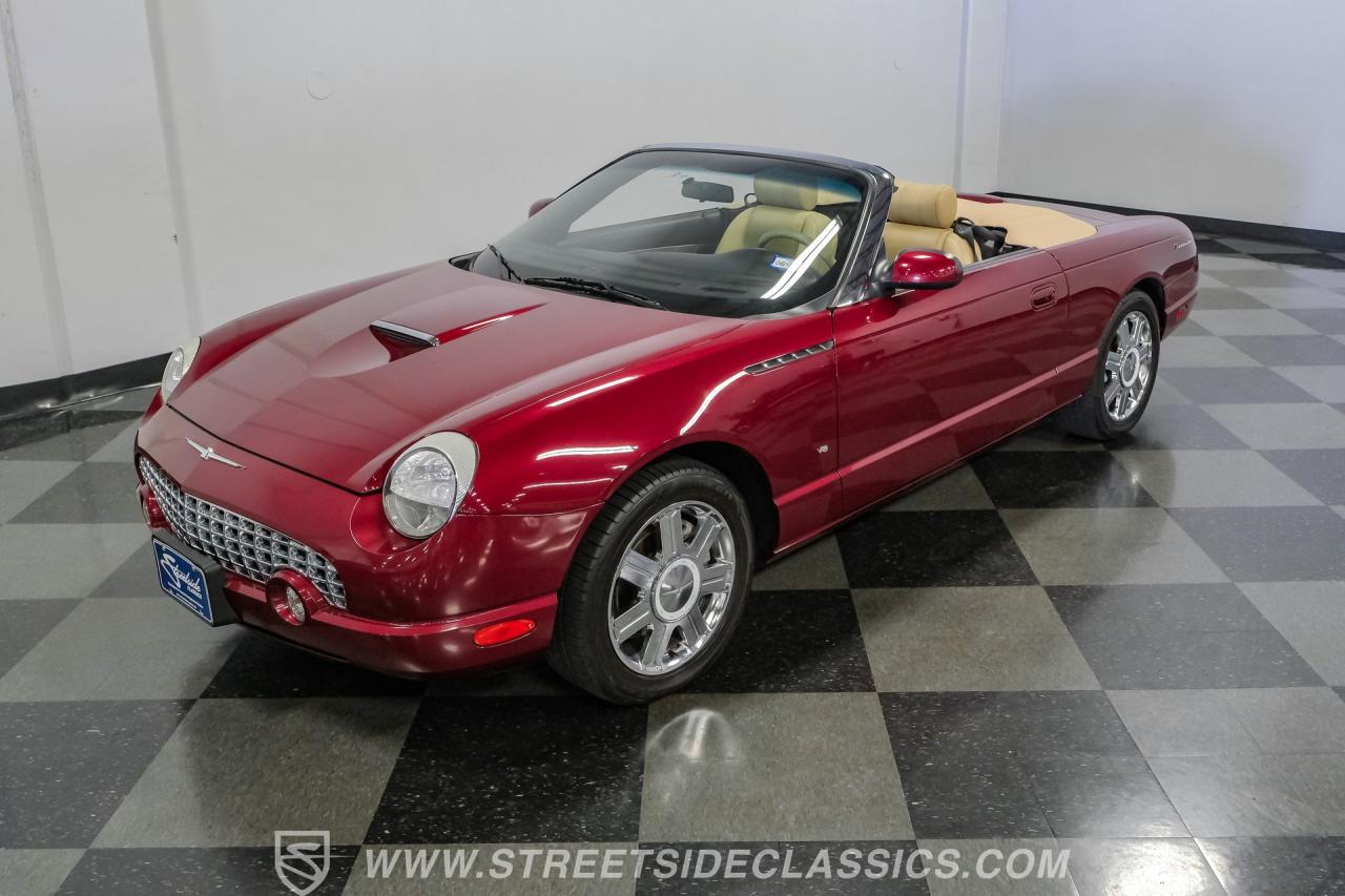2004 Ford Thunderbird