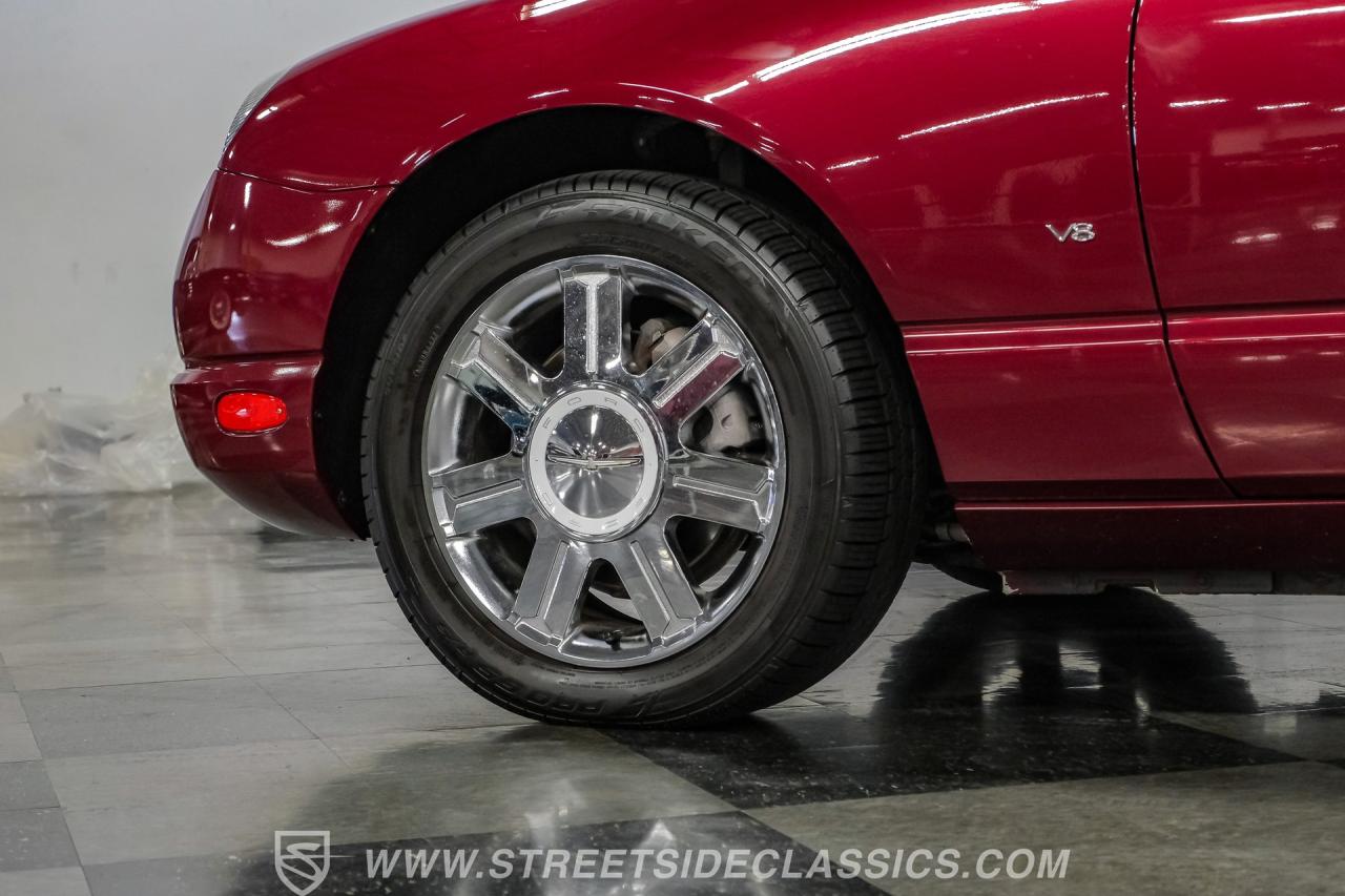 2004 Ford Thunderbird