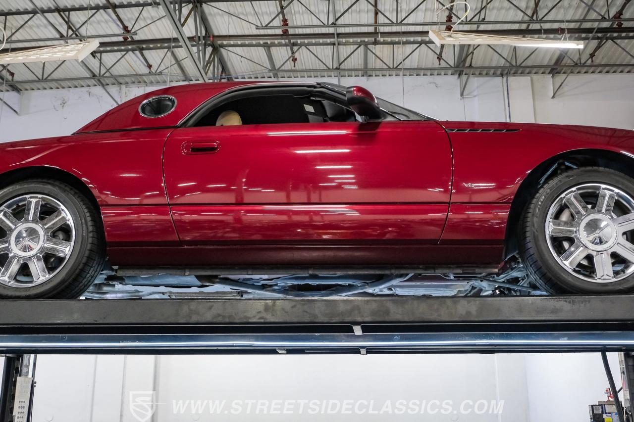 2004 Ford Thunderbird
