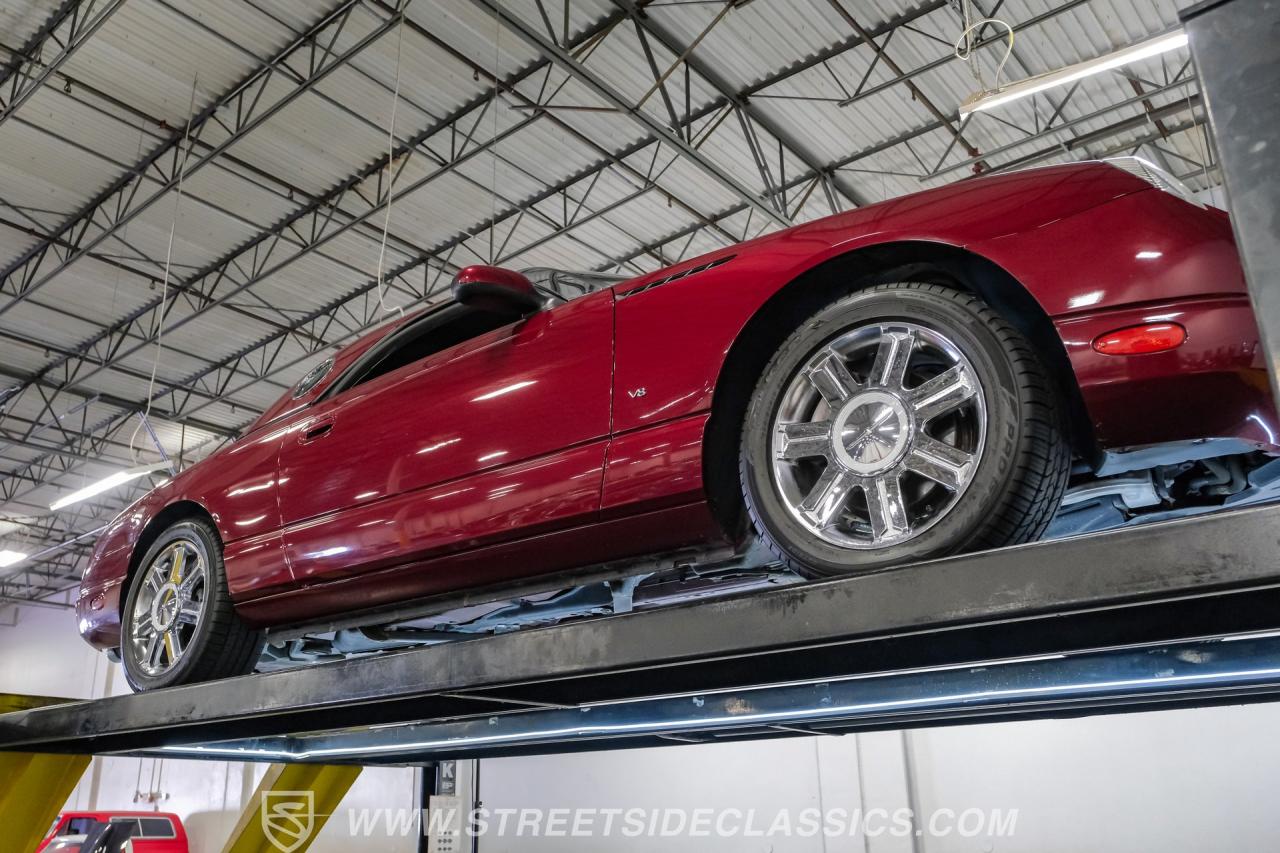 2004 Ford Thunderbird