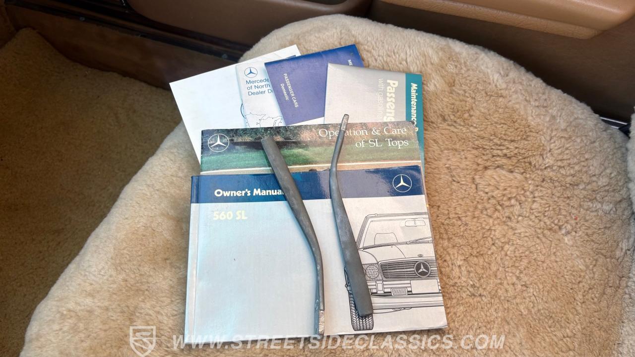 1988 Mercedes - Benz 560SL