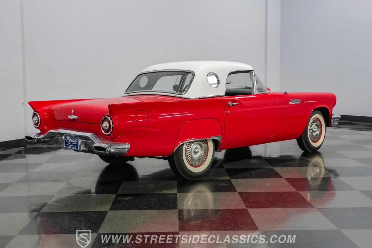 1957 Ford Thunderbird