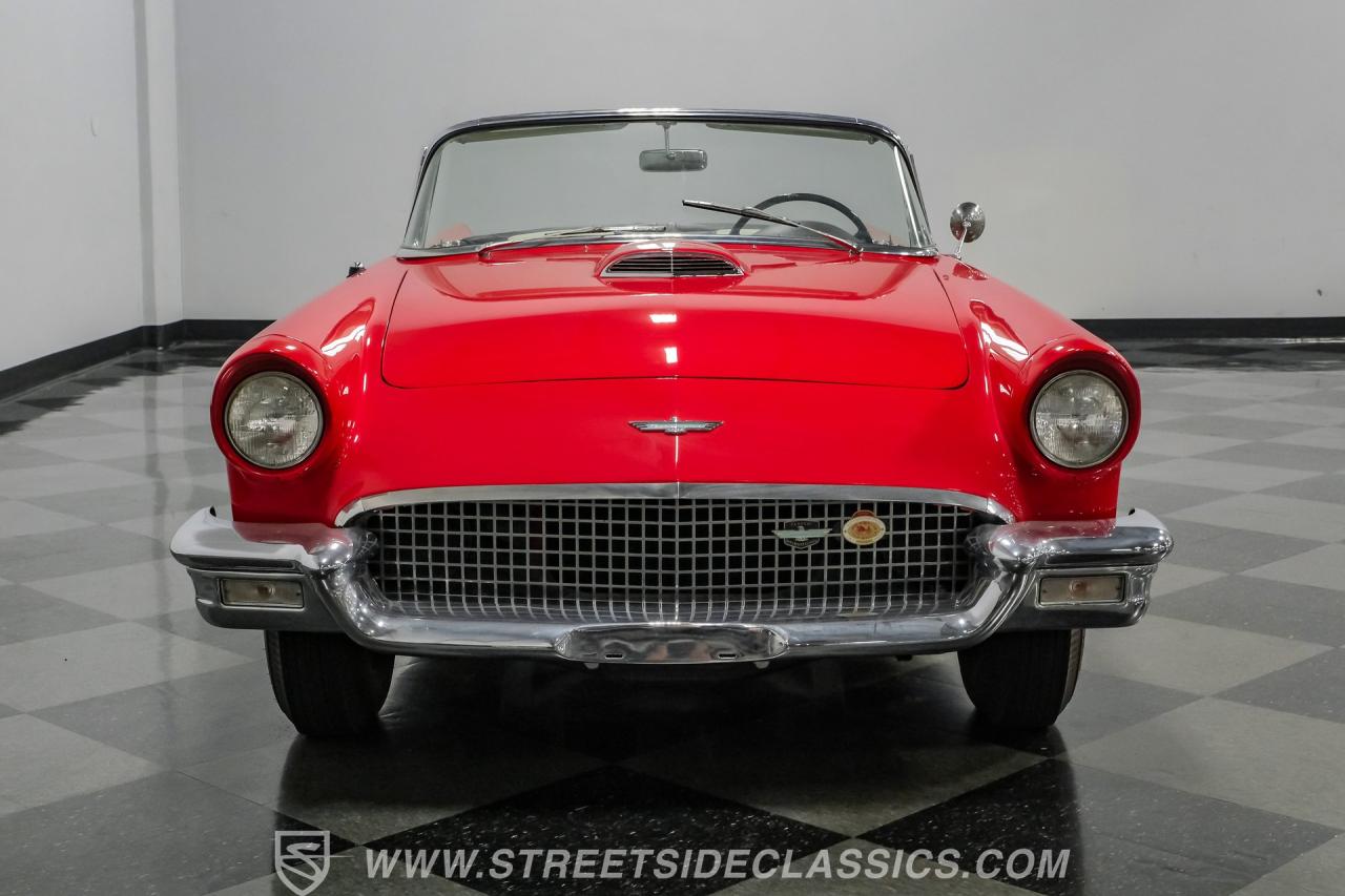 1957 Ford Thunderbird