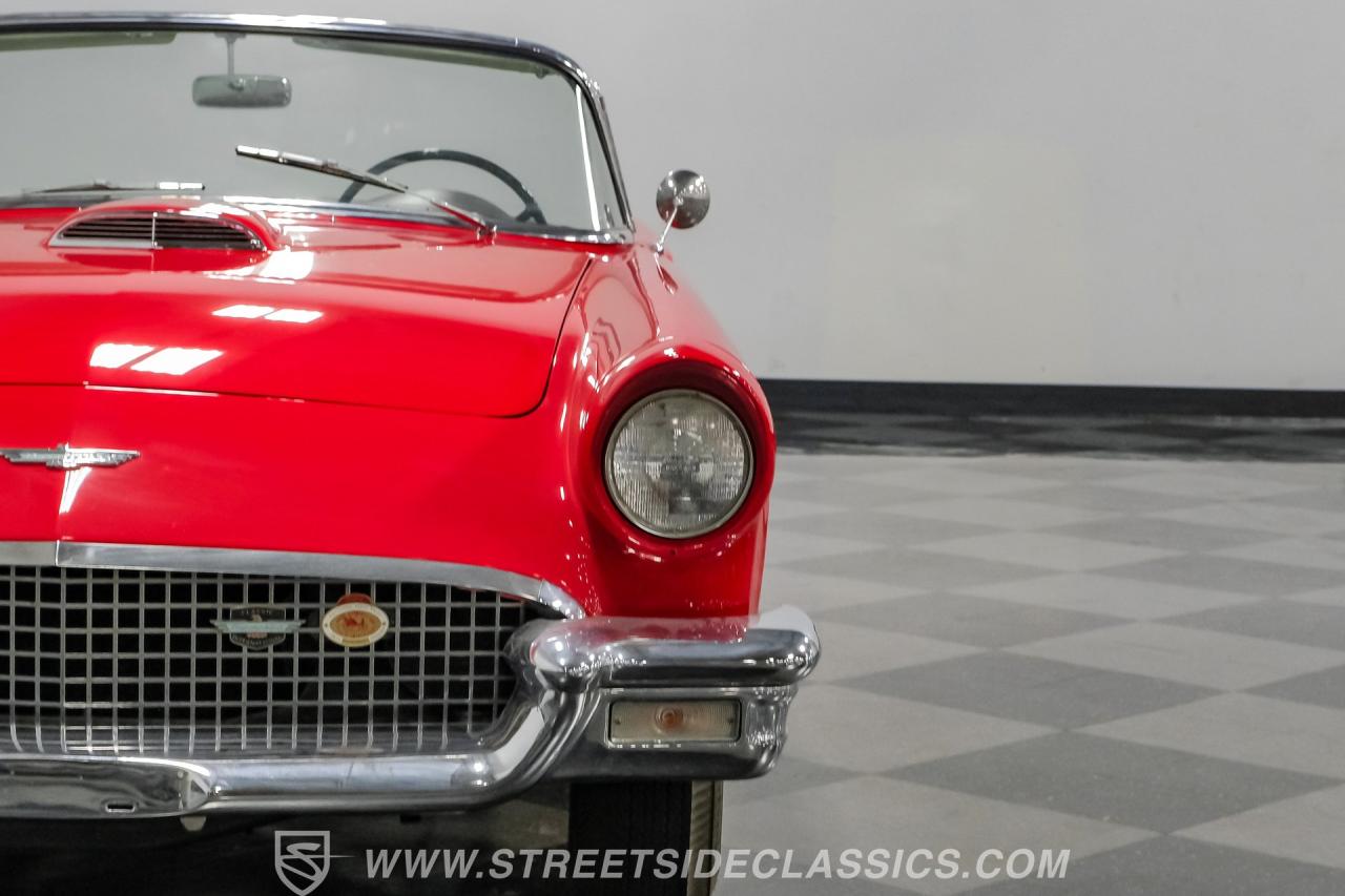 1957 Ford Thunderbird