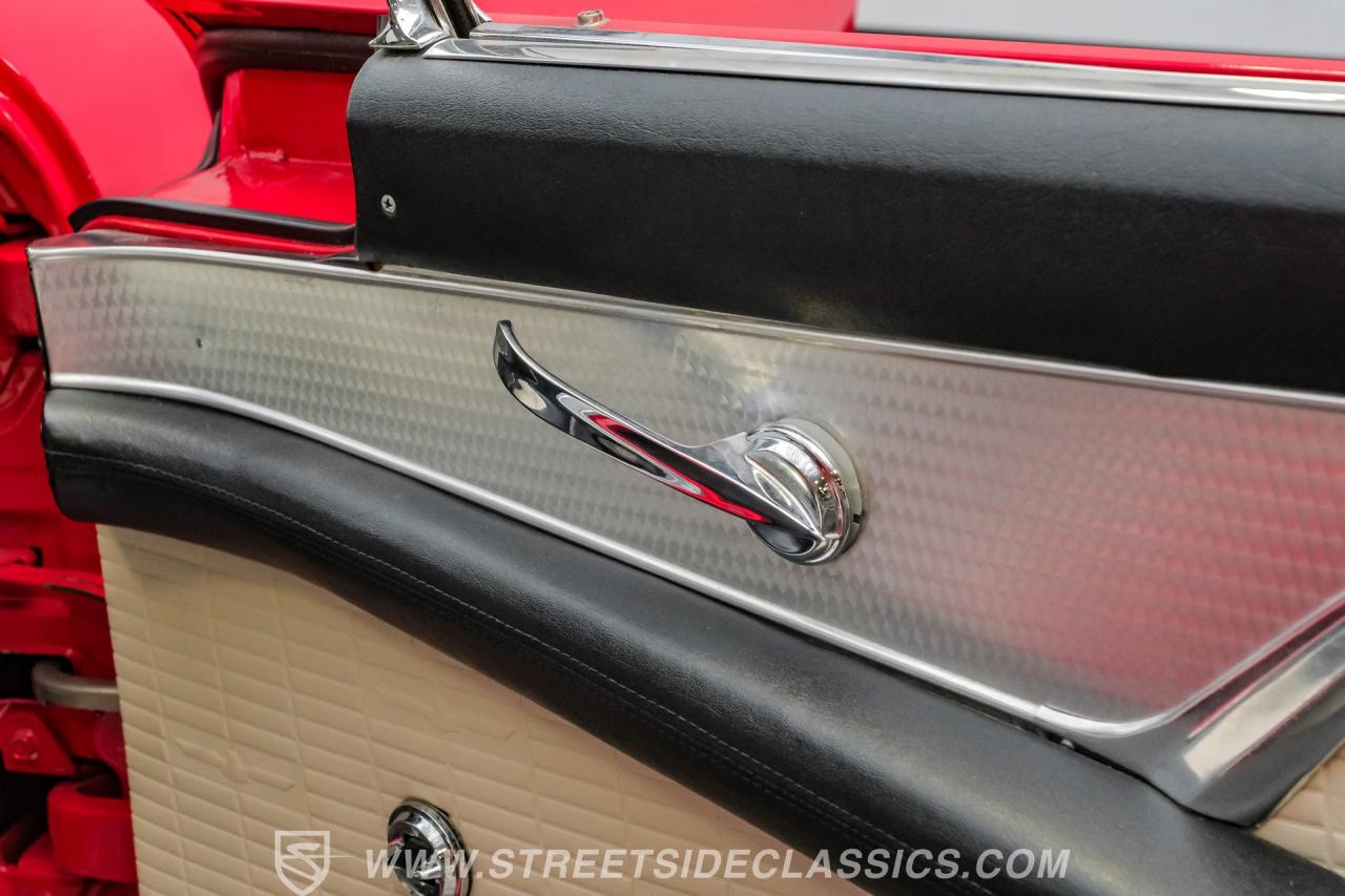 1957 Ford Thunderbird