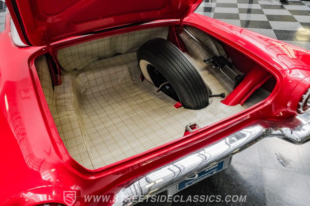 1957 Ford Thunderbird