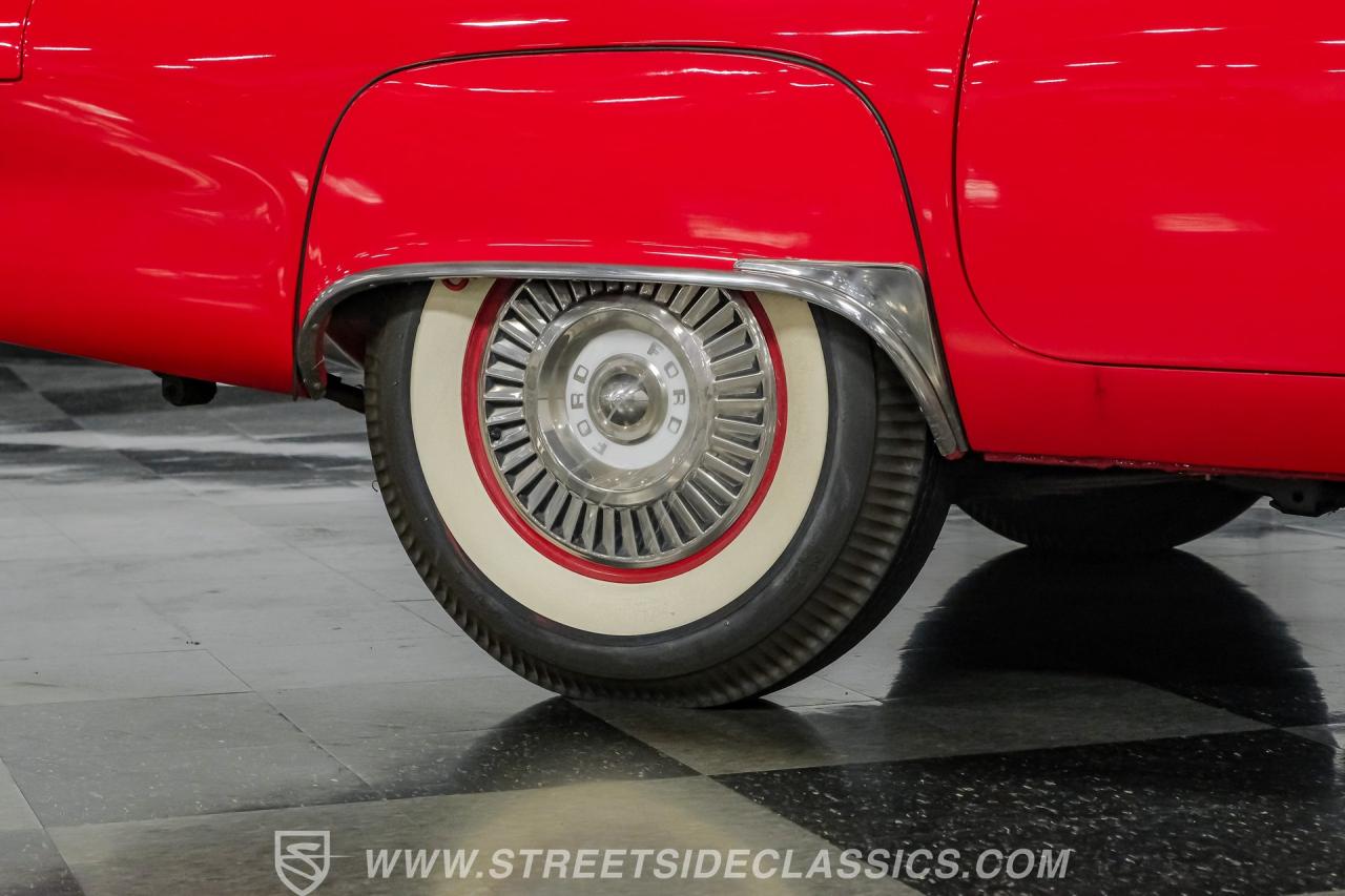 1957 Ford Thunderbird