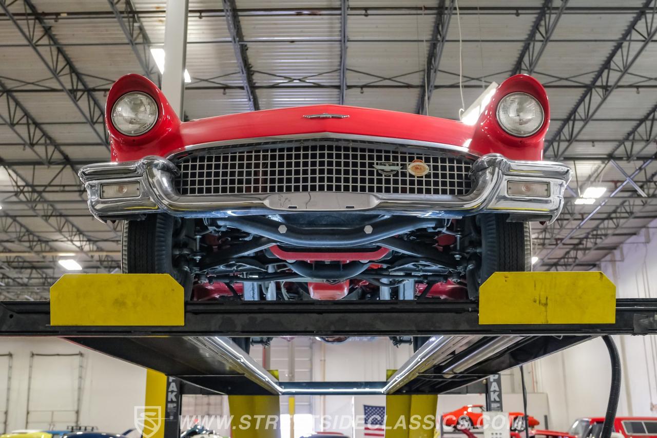 1957 Ford Thunderbird