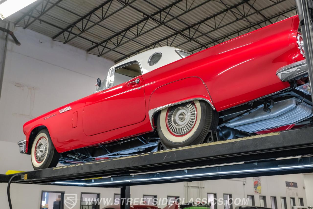 1957 Ford Thunderbird