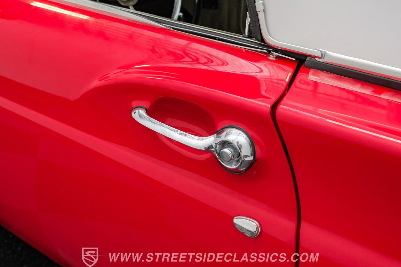 1957 Ford Thunderbird